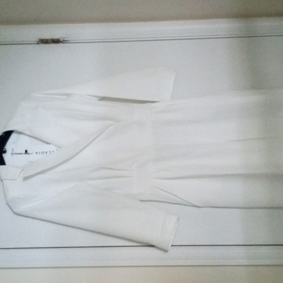 WHITE LONG SLEEVE V NECK JUMPSUIT M/L - Picture 3 of 5